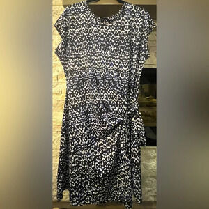 Nicole Miller Blue and White A-Line dress, size Large